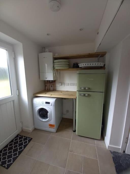 Cosy 2 Bed Cottage Between Snowdonia And The Sea Llandegai Eksteriør billede