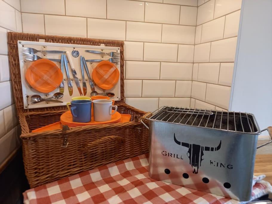 Cosy 2 Bed Cottage Between Snowdonia And The Sea Llandegai Eksteriør billede
