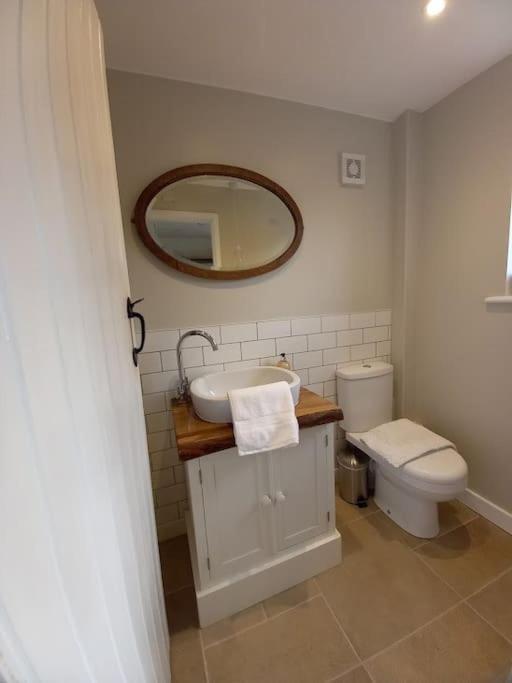 Cosy 2 Bed Cottage Between Snowdonia And The Sea Llandegai Eksteriør billede